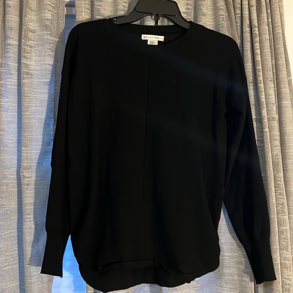 Max Studio black lightweight sweater